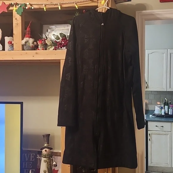 Lululemon Apres Yoga Allover Logo Sports Lined Hooded Jacket Rain Coat - Picture 2 of 11